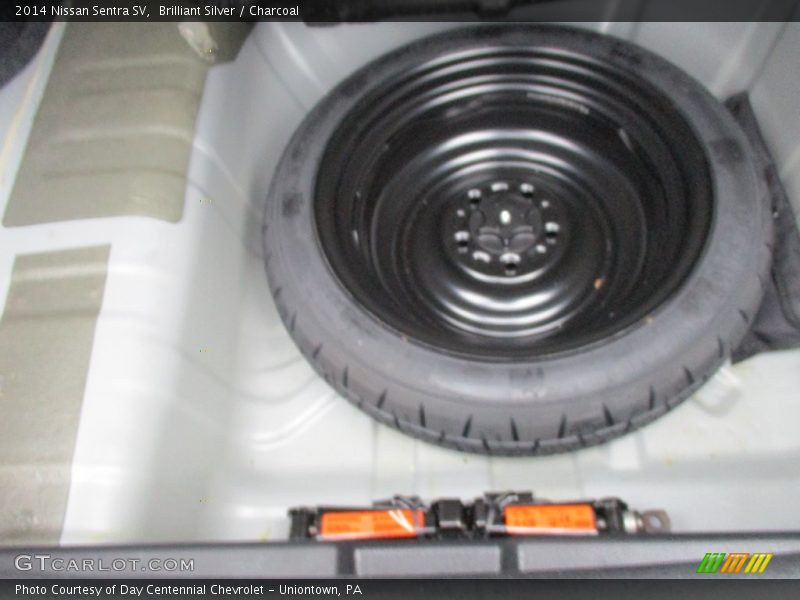 Brilliant Silver / Charcoal 2014 Nissan Sentra SV