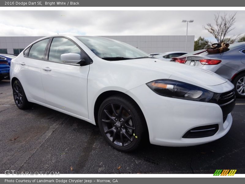 Bright White / Black 2016 Dodge Dart SE