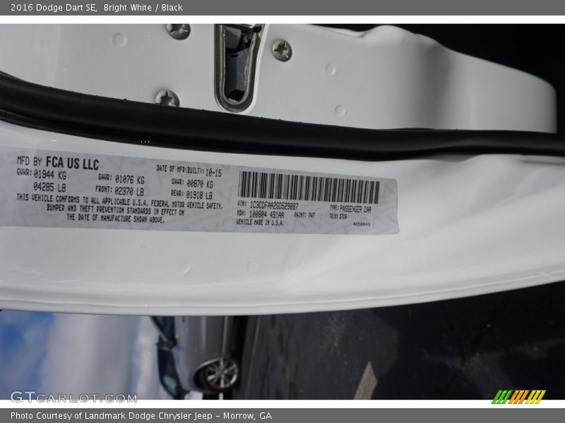 Bright White / Black 2016 Dodge Dart SE