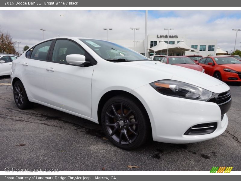 Bright White / Black 2016 Dodge Dart SE