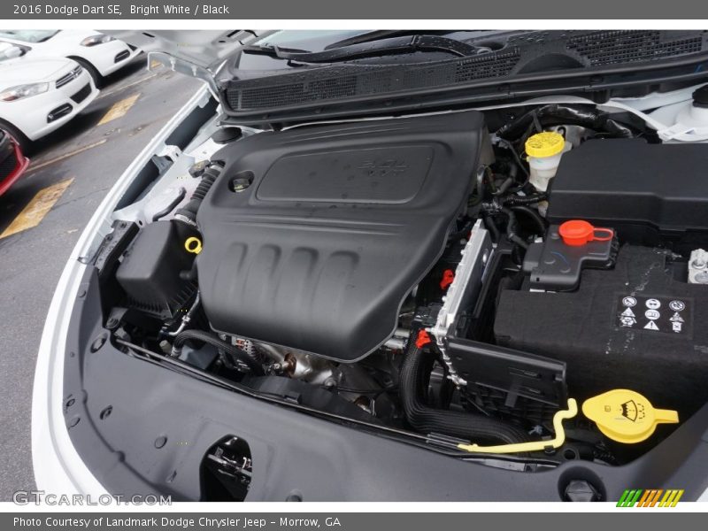Bright White / Black 2016 Dodge Dart SE