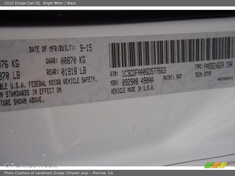 Bright White / Black 2016 Dodge Dart SE