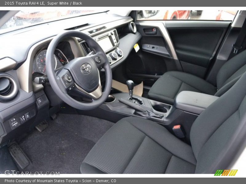 Super White / Black 2015 Toyota RAV4 LE