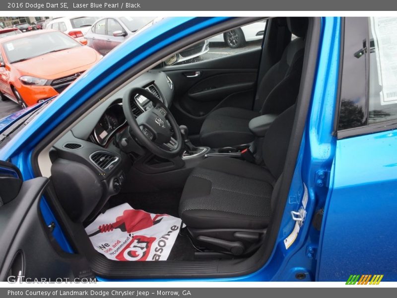 Laser Blue Pearl / Black 2016 Dodge Dart SE