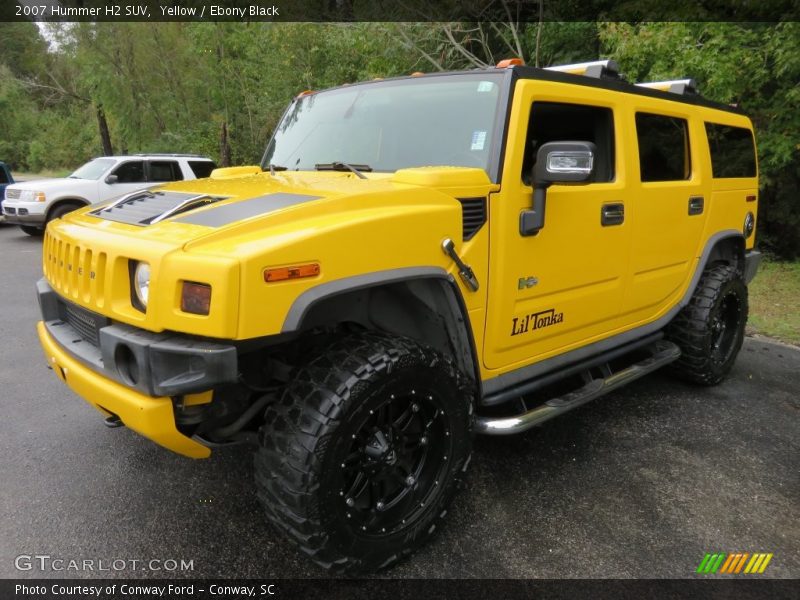 Front 3/4 View of 2007 H2 SUV