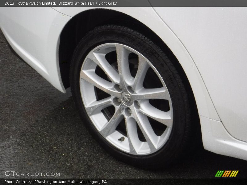 Blizzard White Pearl / Light Gray 2013 Toyota Avalon Limited