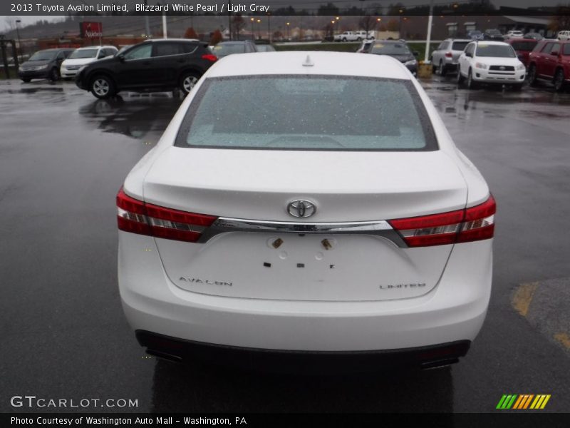 Blizzard White Pearl / Light Gray 2013 Toyota Avalon Limited