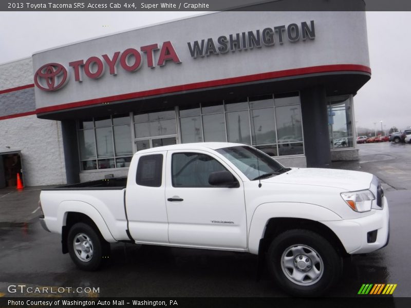 Super White / Graphite 2013 Toyota Tacoma SR5 Access Cab 4x4