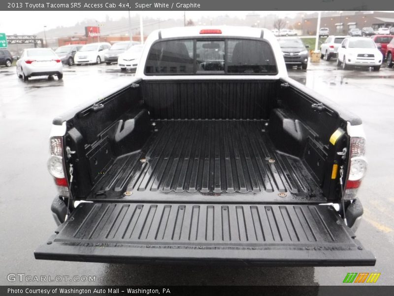 Super White / Graphite 2013 Toyota Tacoma SR5 Access Cab 4x4
