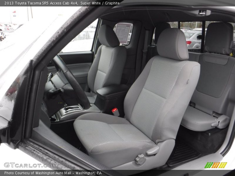 Super White / Graphite 2013 Toyota Tacoma SR5 Access Cab 4x4