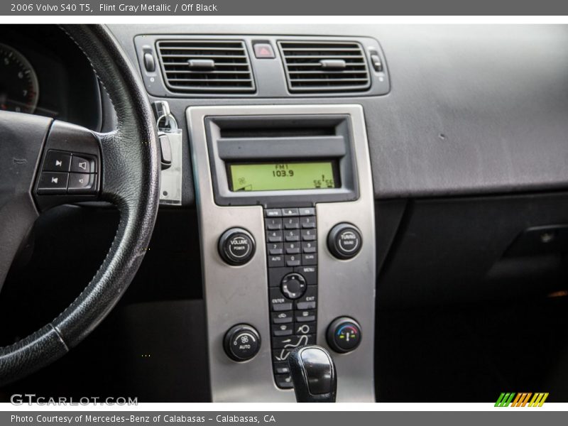 Flint Gray Metallic / Off Black 2006 Volvo S40 T5