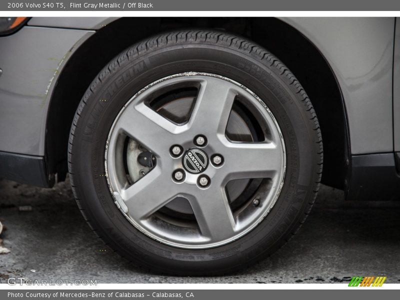 Flint Gray Metallic / Off Black 2006 Volvo S40 T5