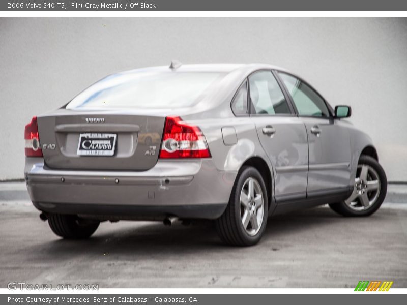 Flint Gray Metallic / Off Black 2006 Volvo S40 T5