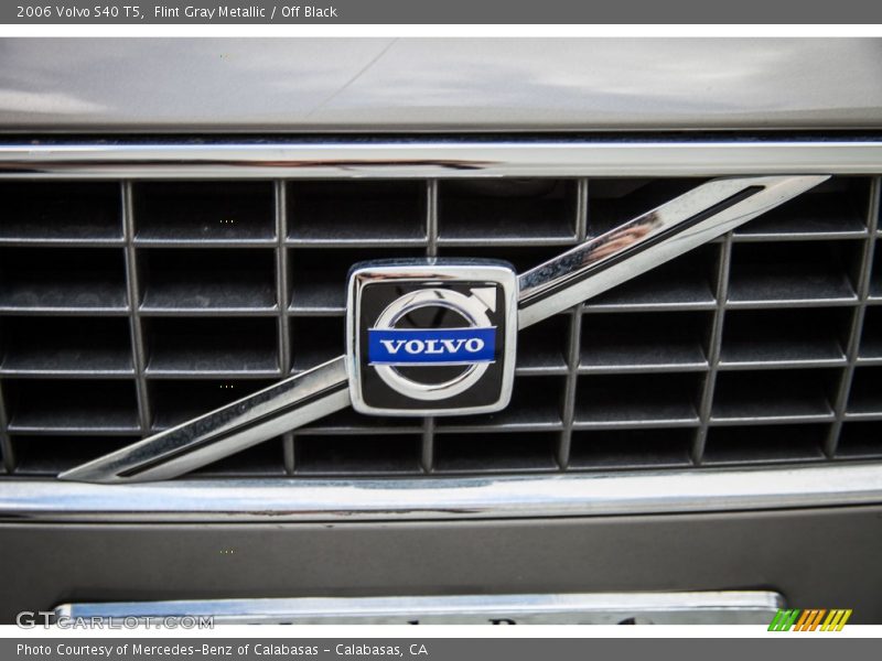 Flint Gray Metallic / Off Black 2006 Volvo S40 T5