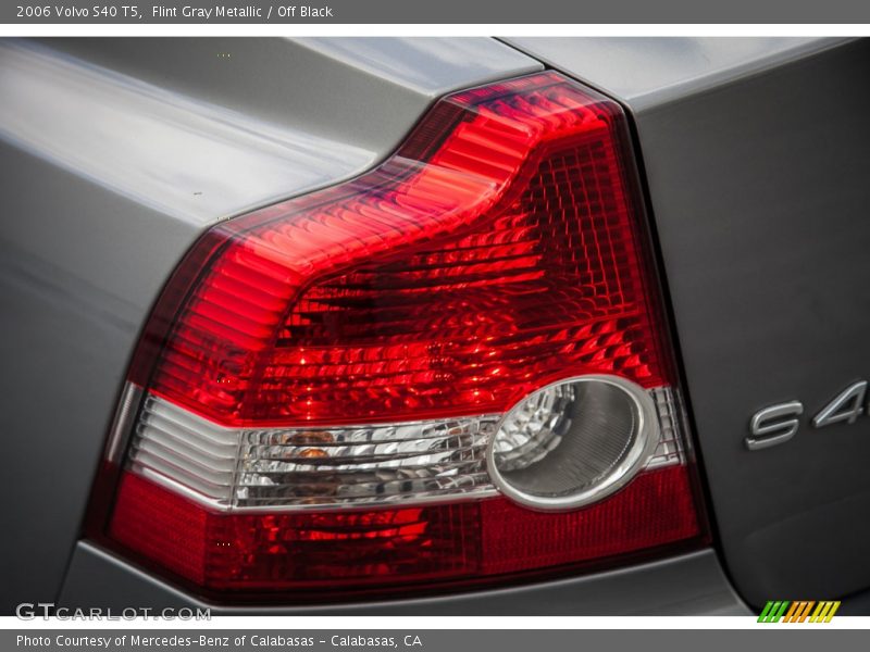 Flint Gray Metallic / Off Black 2006 Volvo S40 T5