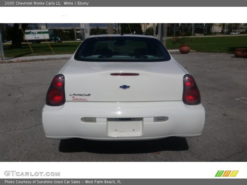 White / Ebony 2005 Chevrolet Monte Carlo LS