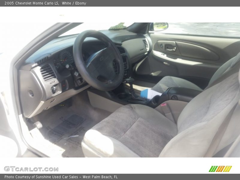 White / Ebony 2005 Chevrolet Monte Carlo LS