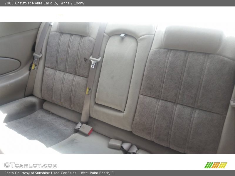 White / Ebony 2005 Chevrolet Monte Carlo LS