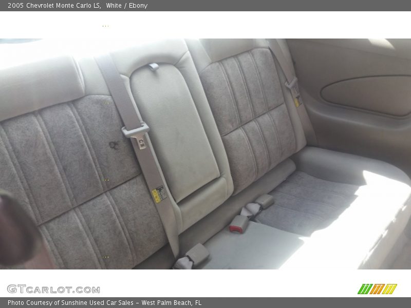White / Ebony 2005 Chevrolet Monte Carlo LS