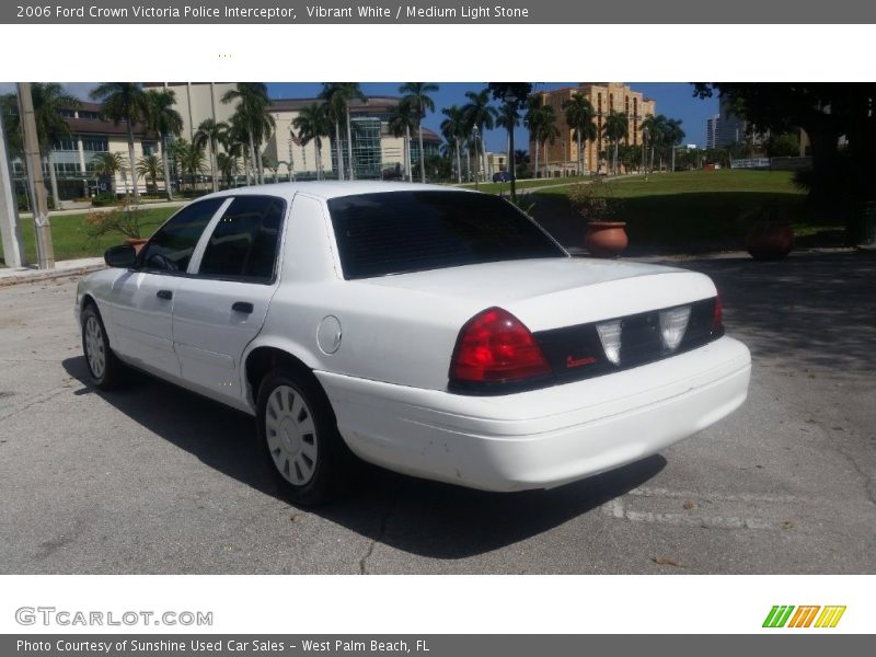 Vibrant White / Medium Light Stone 2006 Ford Crown Victoria Police Interceptor