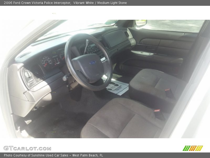 Vibrant White / Medium Light Stone 2006 Ford Crown Victoria Police Interceptor