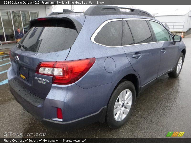 Twilight Blue Metallic / Warm Ivory 2016 Subaru Outback 2.5i Premium