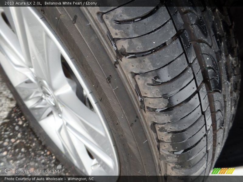 Bellanova White Pearl / Ebony 2013 Acura ILX 2.0L