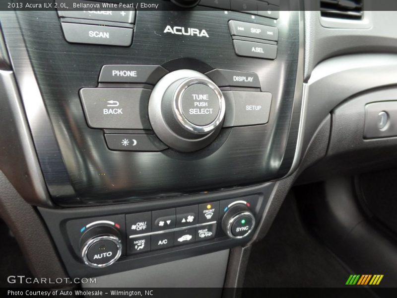 Bellanova White Pearl / Ebony 2013 Acura ILX 2.0L