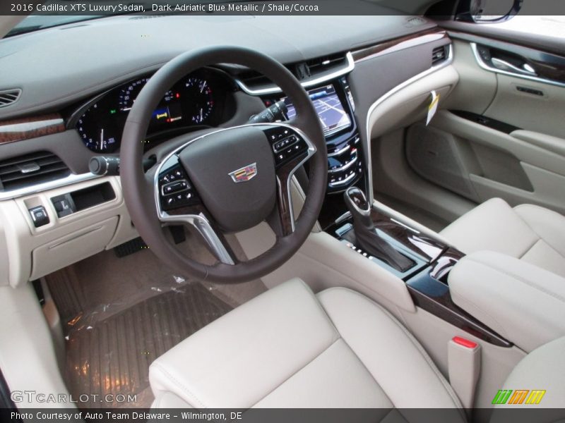 Shale/Cocoa Interior - 2016 XTS Luxury Sedan 
