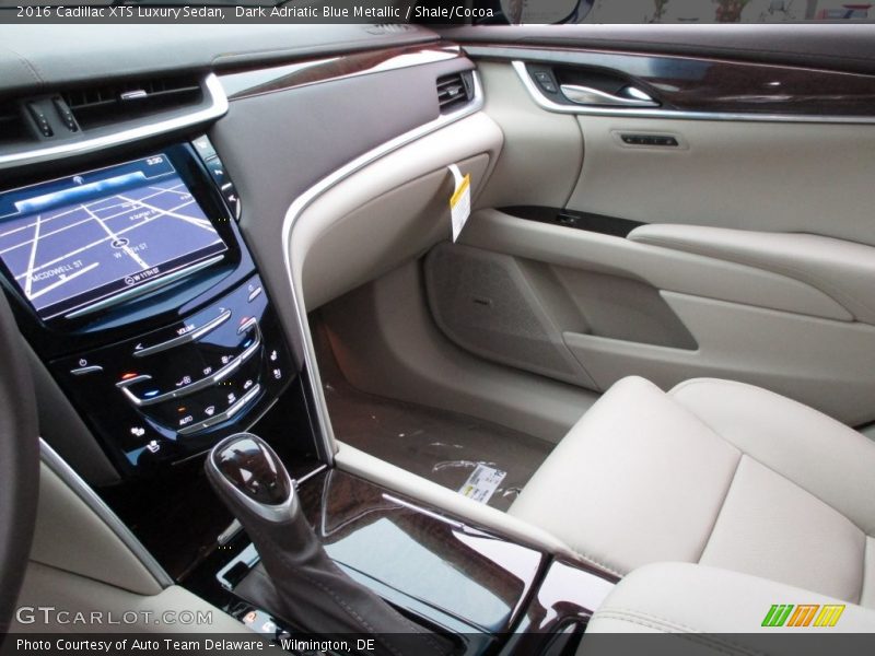 Dark Adriatic Blue Metallic / Shale/Cocoa 2016 Cadillac XTS Luxury Sedan