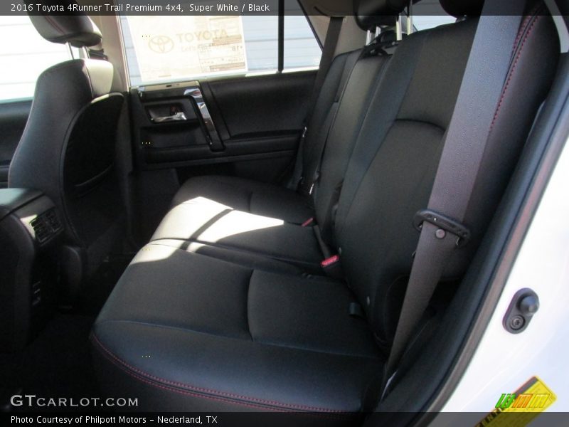 Super White / Black 2016 Toyota 4Runner Trail Premium 4x4