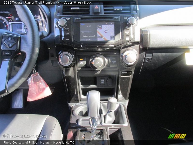 Super White / Black 2016 Toyota 4Runner Trail Premium 4x4