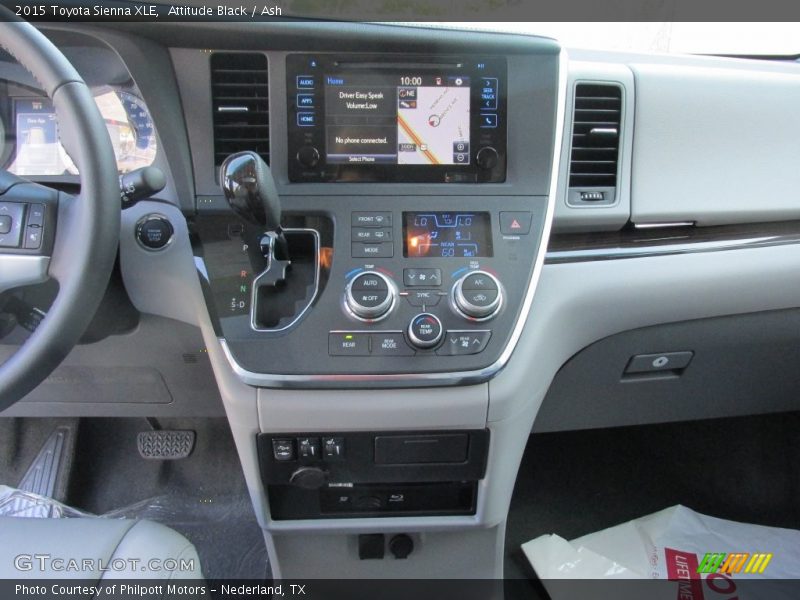 Attitude Black / Ash 2015 Toyota Sienna XLE