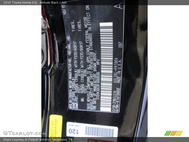 Attitude Black / Ash 2015 Toyota Sienna XLE