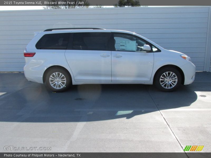 Blizzard White Pearl / Ash 2015 Toyota Sienna XLE