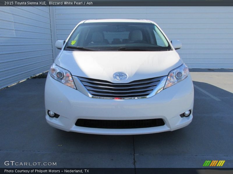 Blizzard White Pearl / Ash 2015 Toyota Sienna XLE
