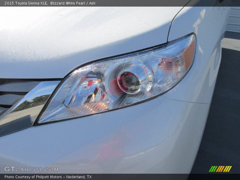 Blizzard White Pearl / Ash 2015 Toyota Sienna XLE