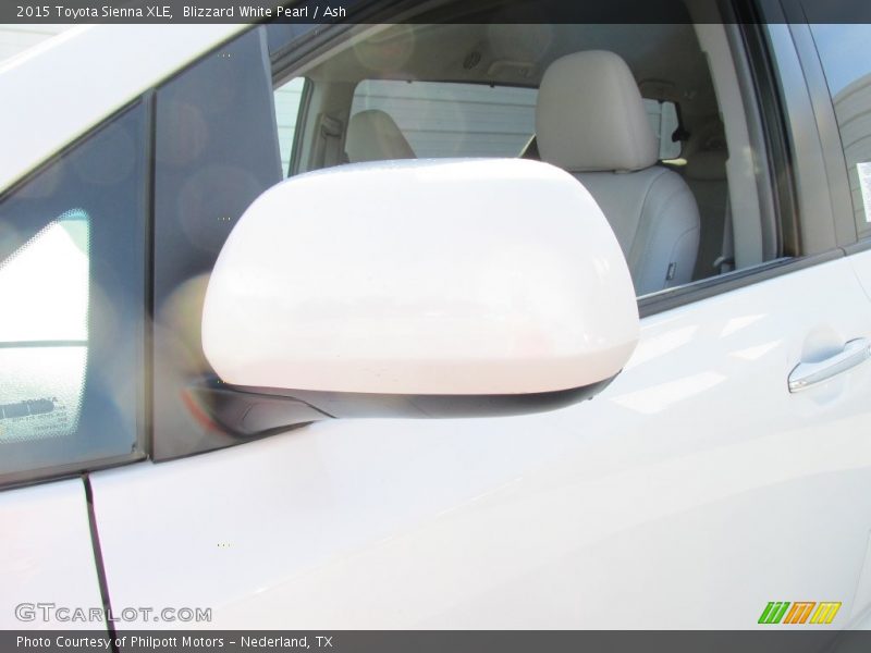 Blizzard White Pearl / Ash 2015 Toyota Sienna XLE