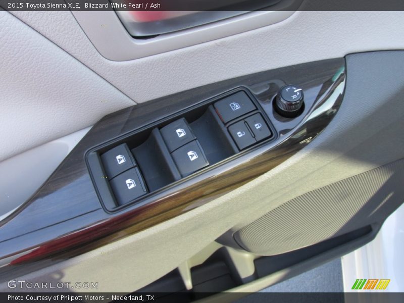 Blizzard White Pearl / Ash 2015 Toyota Sienna XLE