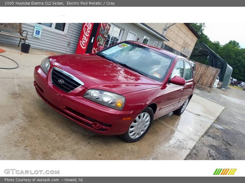 Electric Red Metallic / Gray 2005 Hyundai Elantra GLS Sedan