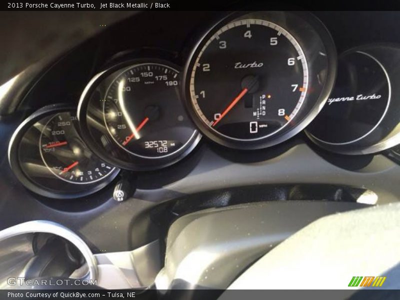 Jet Black Metallic / Black 2013 Porsche Cayenne Turbo