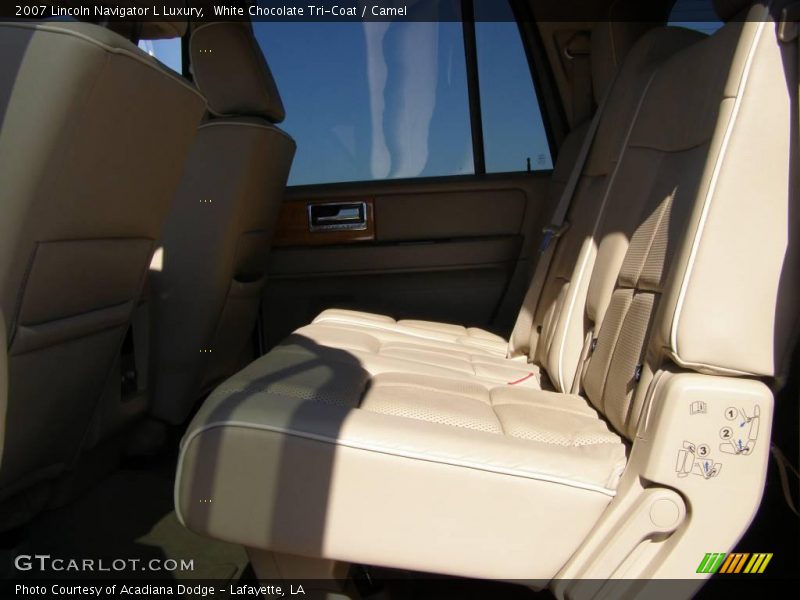 White Chocolate Tri-Coat / Camel 2007 Lincoln Navigator L Luxury