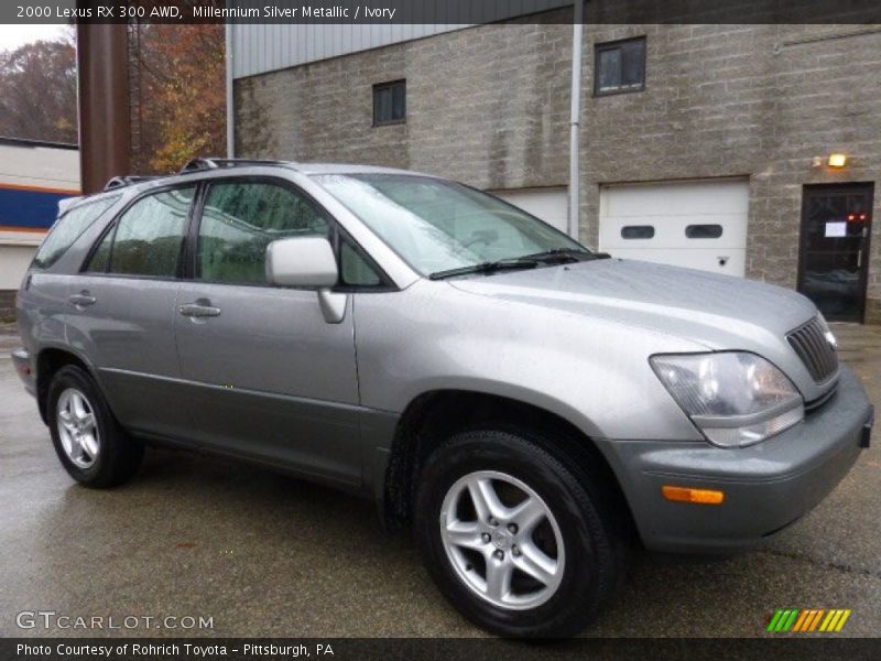 Front 3/4 View of 2000 RX 300 AWD