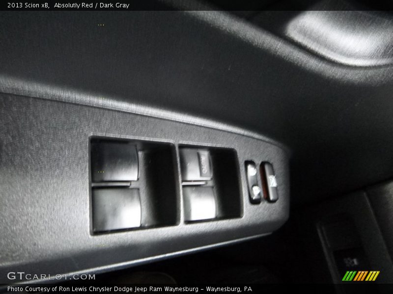 Absolutly Red / Dark Gray 2013 Scion xB