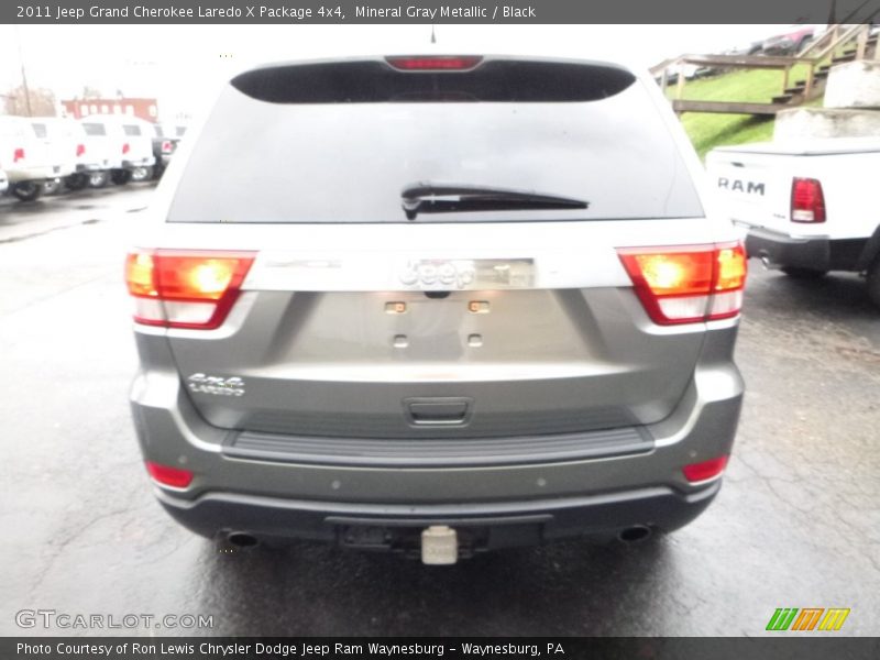 Mineral Gray Metallic / Black 2011 Jeep Grand Cherokee Laredo X Package 4x4