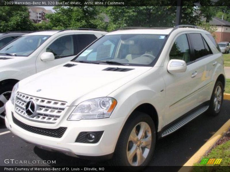 Arctic White / Cashmere 2009 Mercedes-Benz ML 320 BlueTec 4Matic