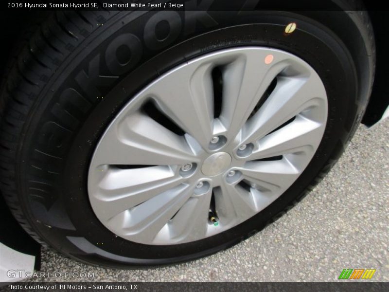 Diamond White Pearl / Beige 2016 Hyundai Sonata Hybrid SE