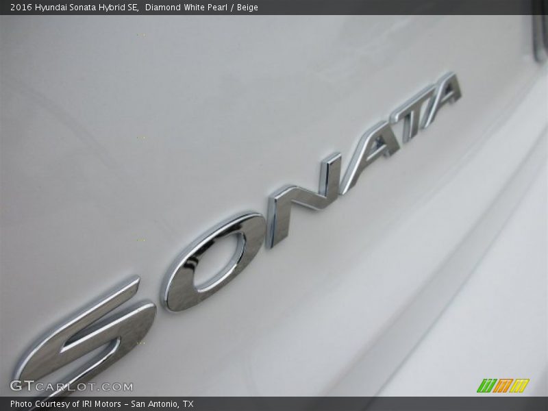 Diamond White Pearl / Beige 2016 Hyundai Sonata Hybrid SE