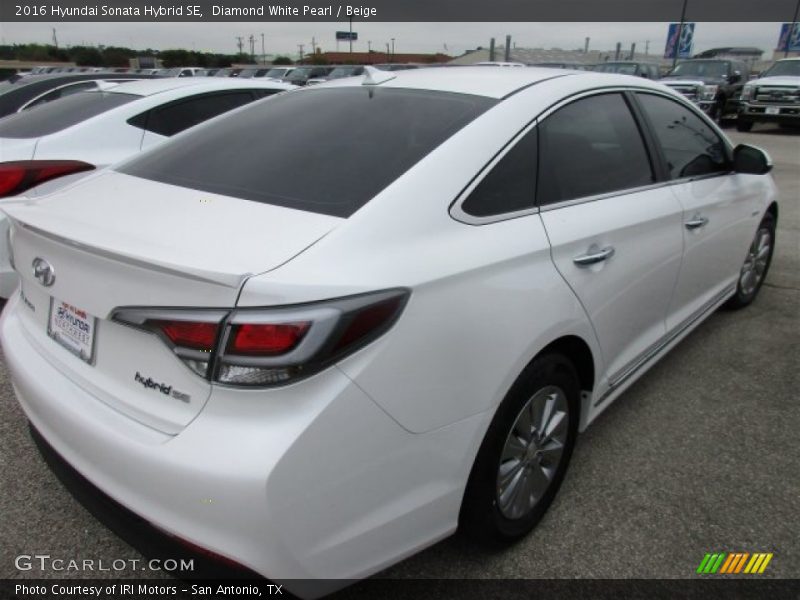 Diamond White Pearl / Beige 2016 Hyundai Sonata Hybrid SE