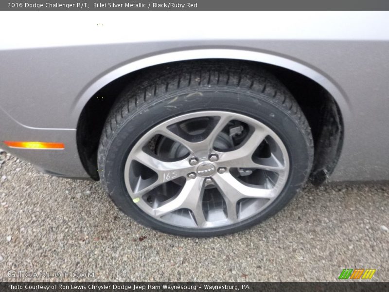  2016 Challenger R/T Wheel